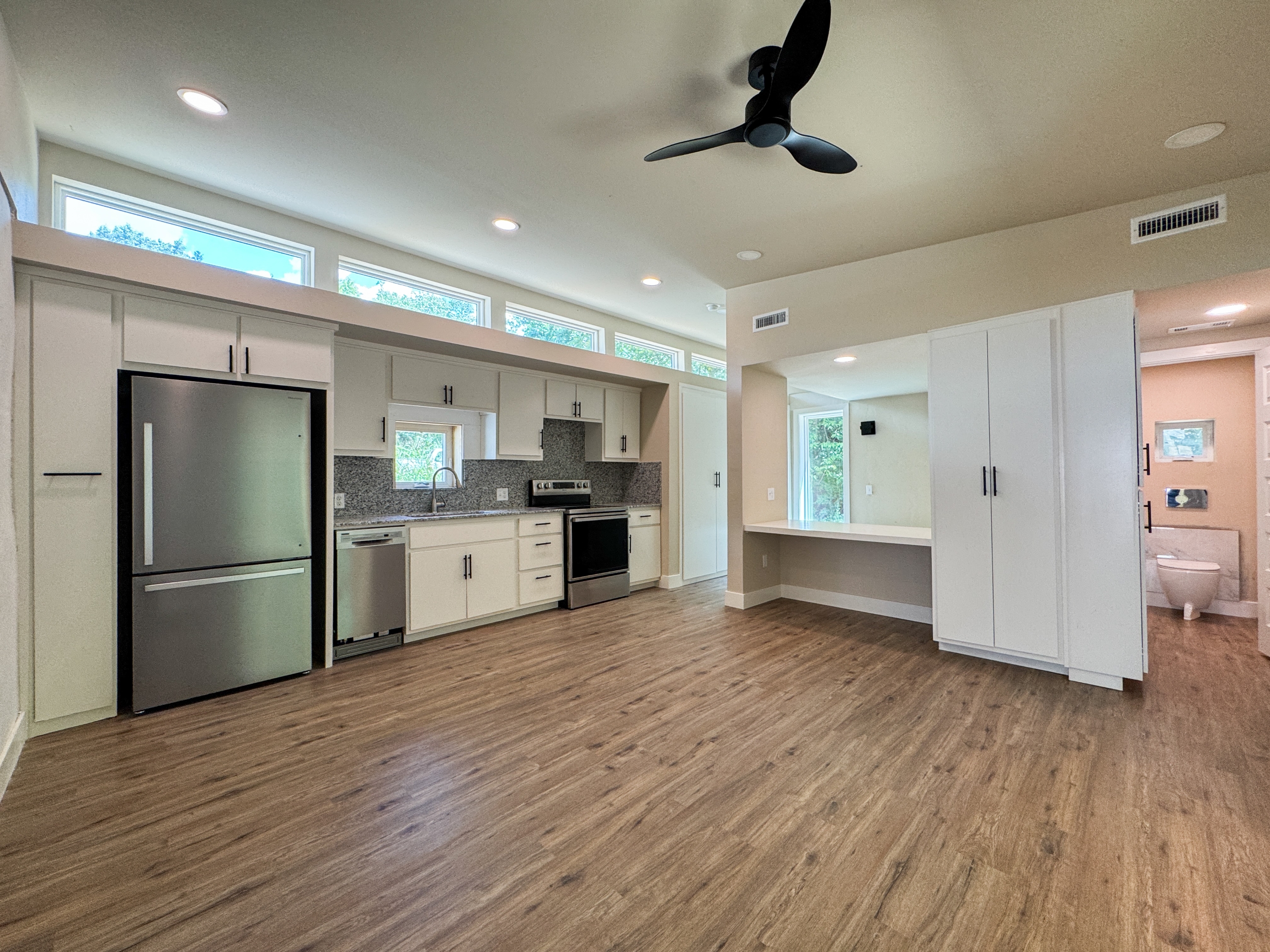 1111B  South Ray Avenue